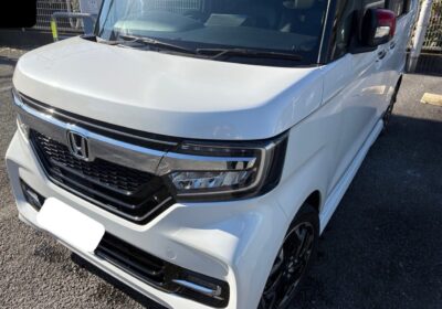 川崎市多摩区のご自宅で出張買取した側面損傷あり・6.8万kmのN-BOXカスタム（ホワイトパール）