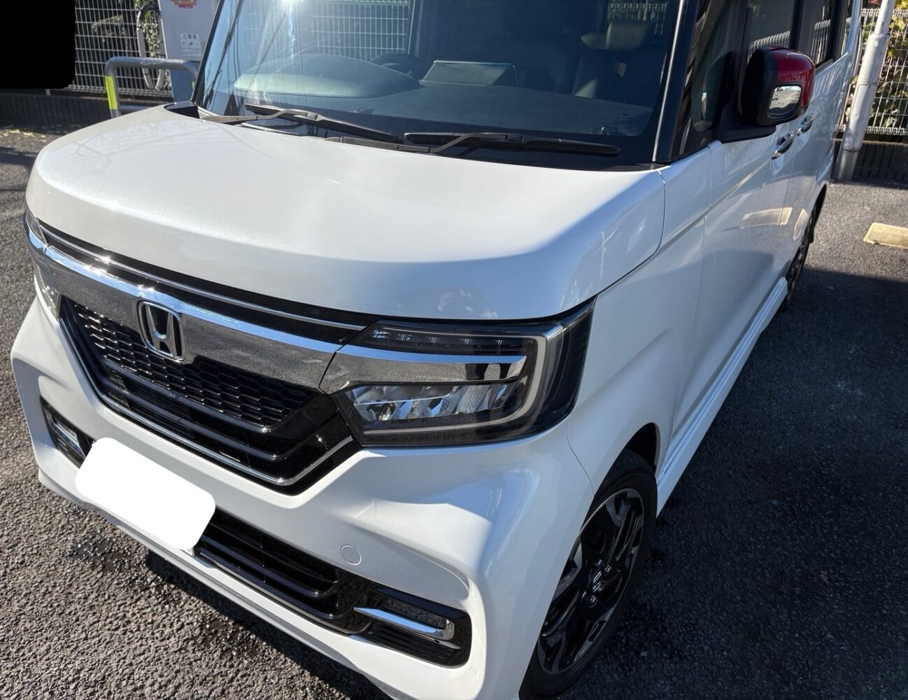 川崎市多摩区のご自宅で出張買取した側面損傷あり・6.8万kmのN-BOXカスタム（ホワイトパール）